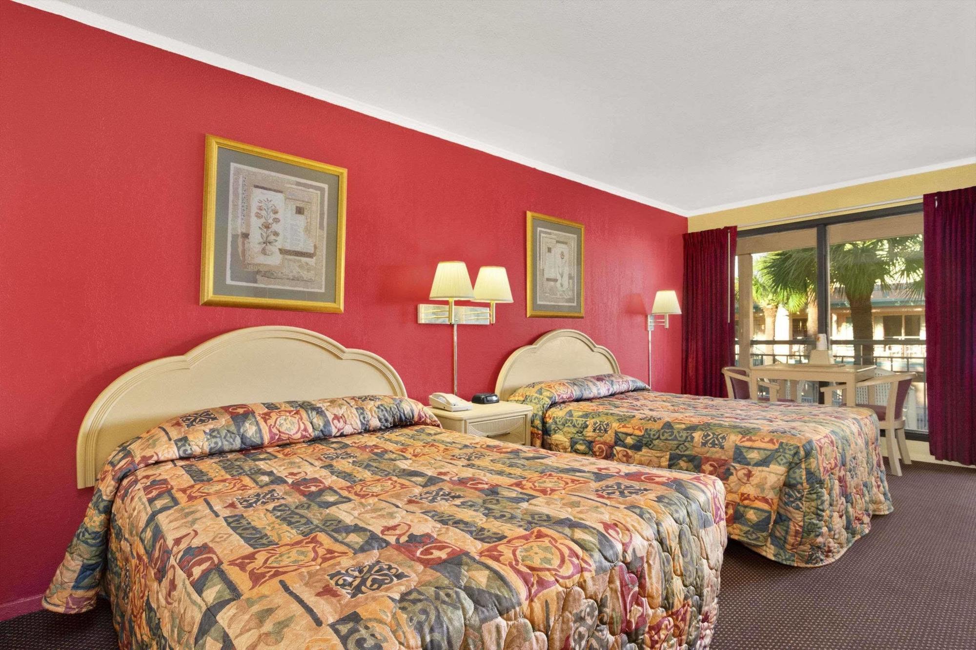 Royal Palace Inn And Suites Myrtle Beach Ocean Blvd Buitenkant foto