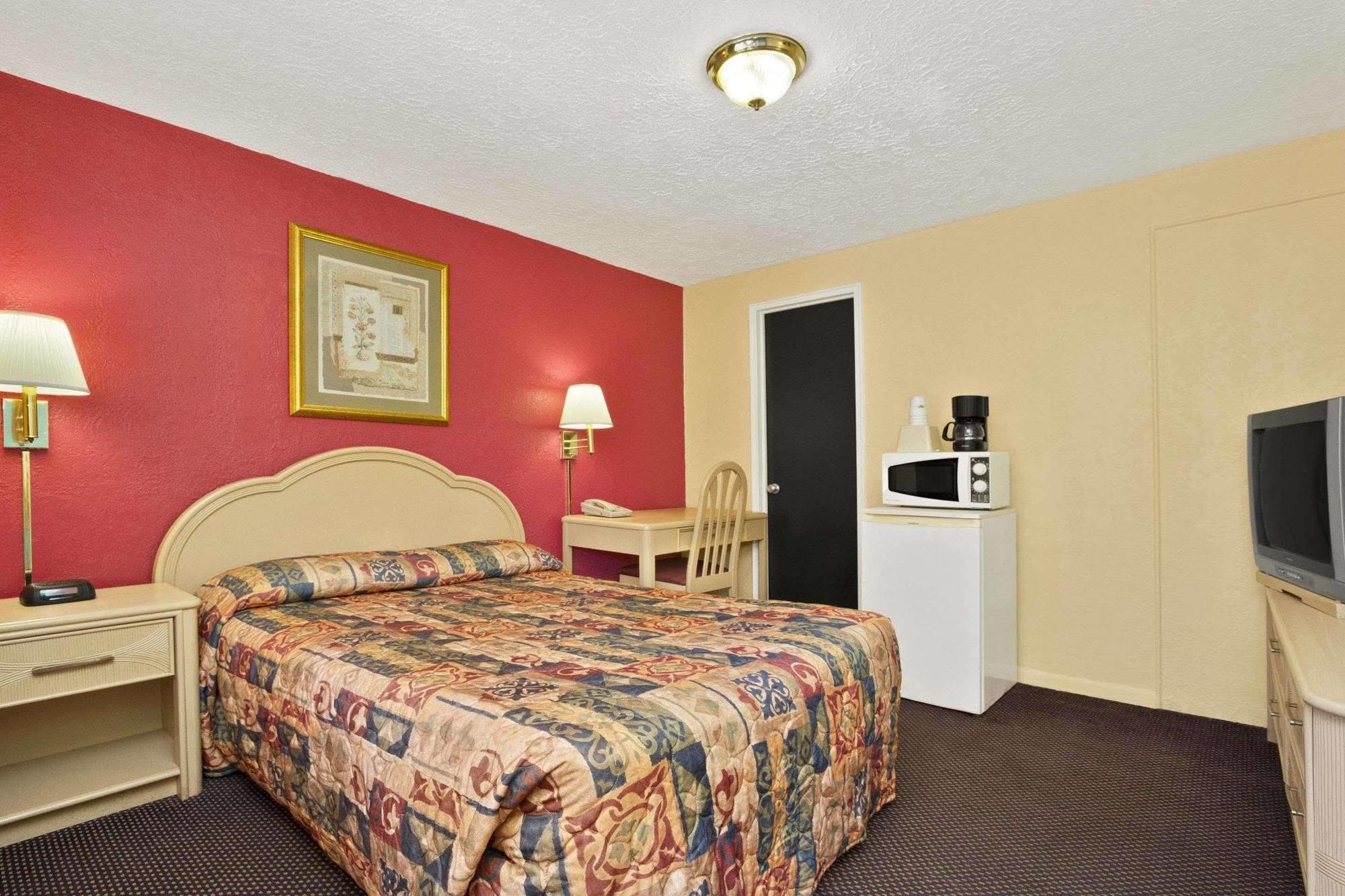 Royal Palace Inn And Suites Myrtle Beach Ocean Blvd Buitenkant foto