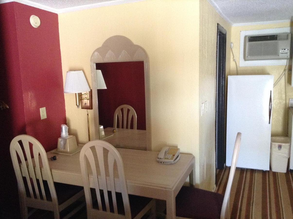 Royal Palace Inn And Suites Myrtle Beach Ocean Blvd Buitenkant foto